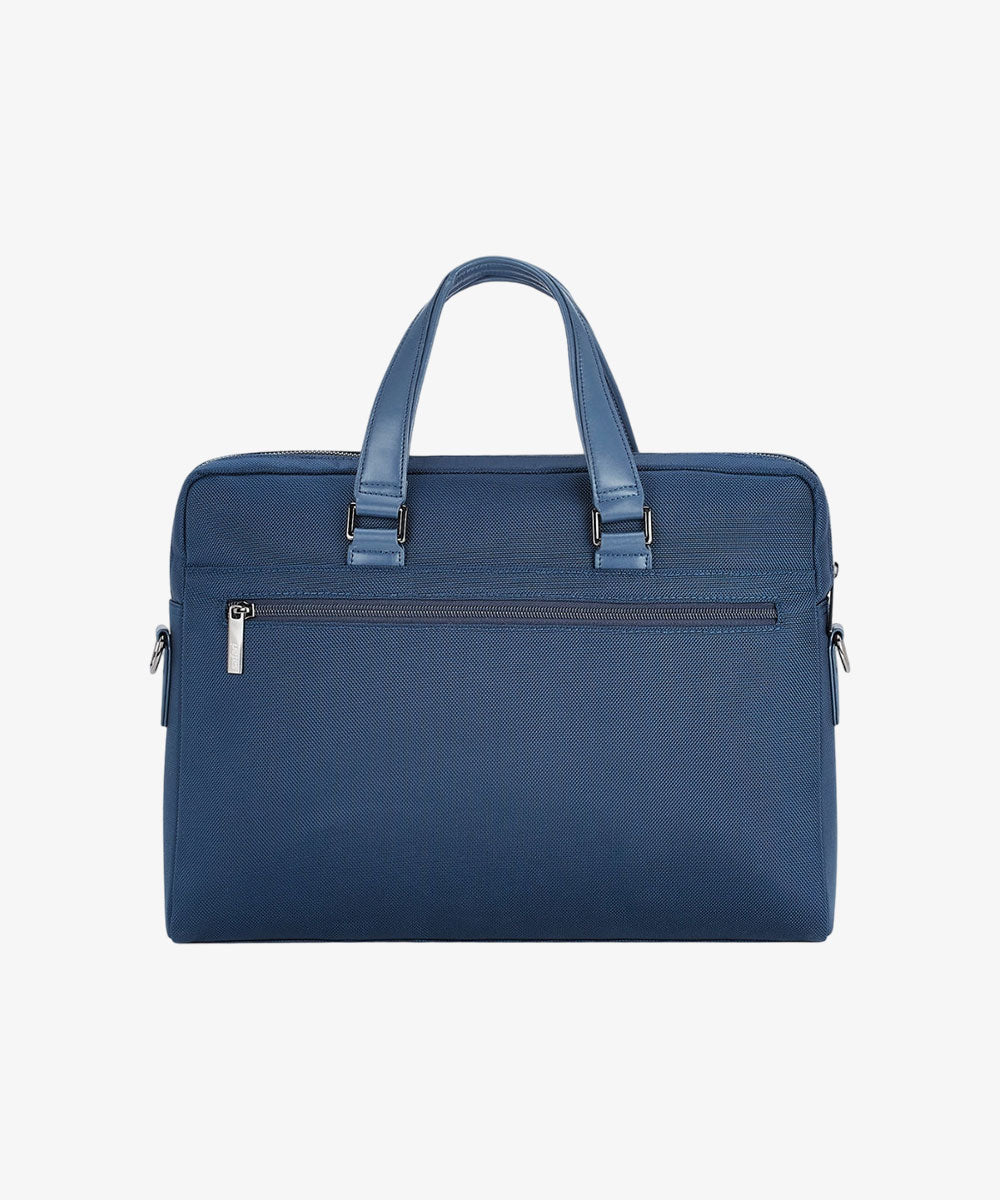 Safari Select Classic Messenger Bag with Laptop and Tablet Sleeve